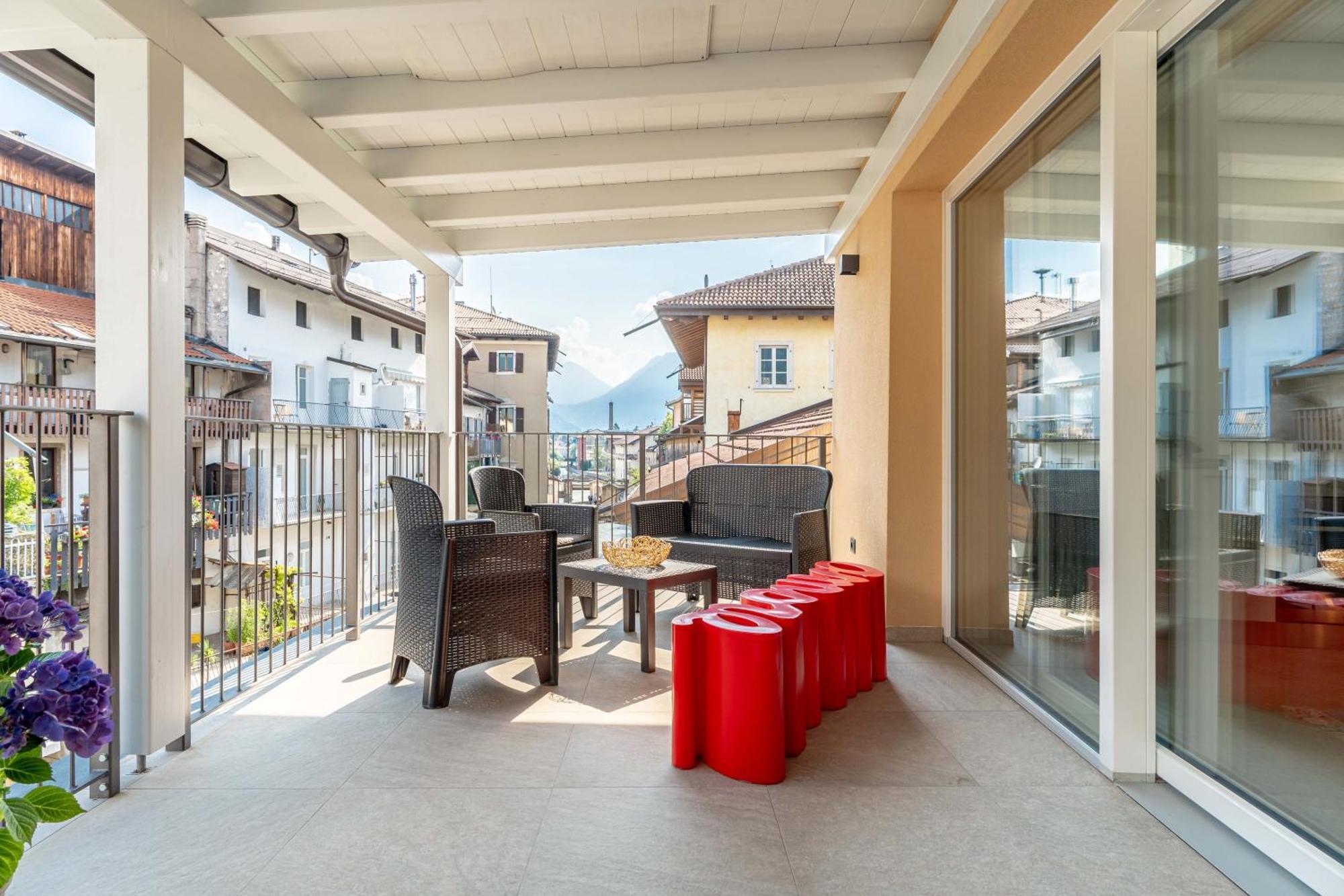 Luxury 2Br W/ River Castle View In Borgo Valsugana Apartment Exterior photo