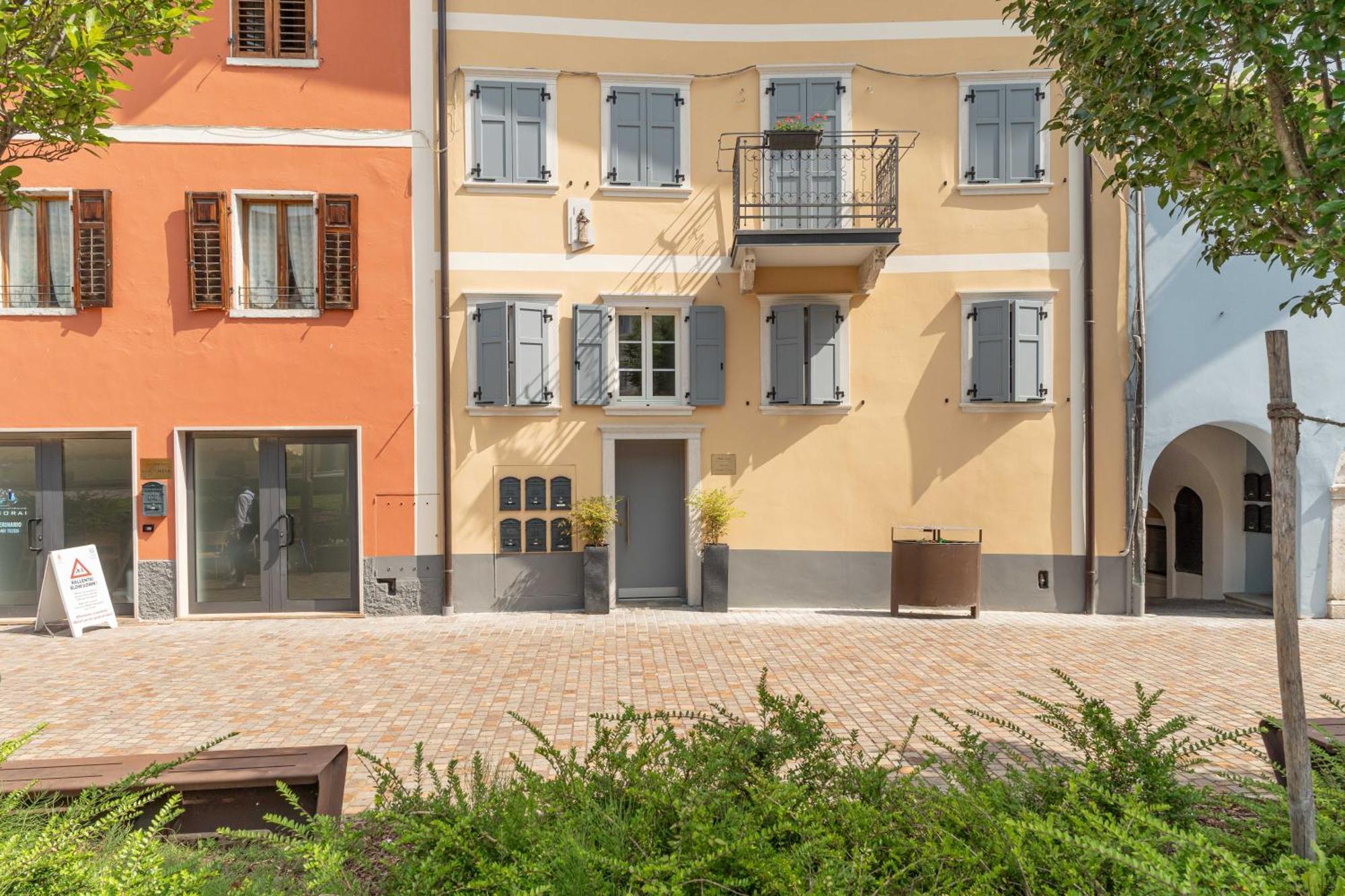Luxury 2Br W/ River Castle View In Borgo Valsugana Apartment Exterior photo